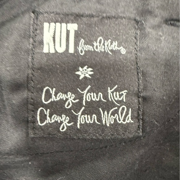 Kut from the Kloth Jet Black MIA TOOTHPICK SKINNY Denim Size 14 - Picture 7 of 7